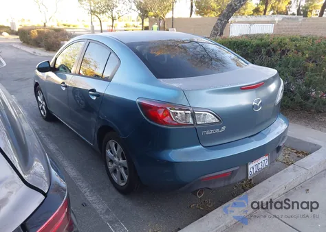 2010 Mazda Mazda3 I Touring из США, поврежденный, VIN JM1BL1SG1A1293967